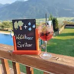 Nawu & Restaurant 4* Hermagor-Pressegger See
