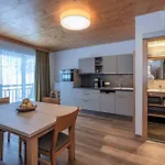 Nawu & Restaurant Hotel Hermagor-Pressegger See