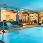 Hotel Nawu & Restaurant
