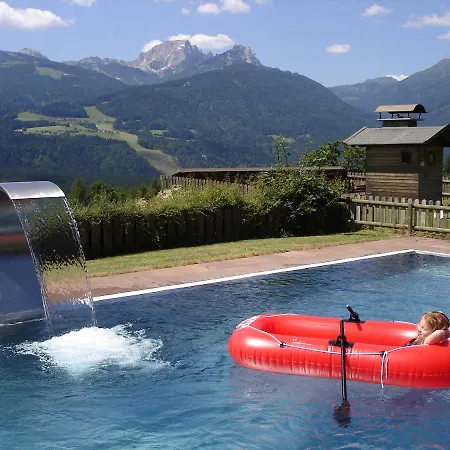 Nawu & Restaurant 4* Hermagor-Pressegger See