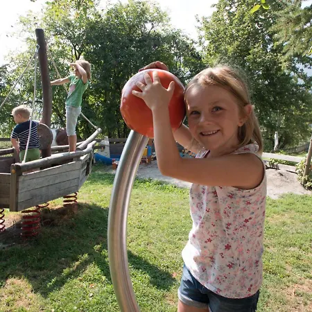 Nawu Apartments & Restaurant 4* Hermagor-Pressegger See