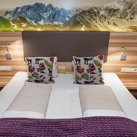 Hotel Nawu & Restaurant Hermagor-Pressegger See