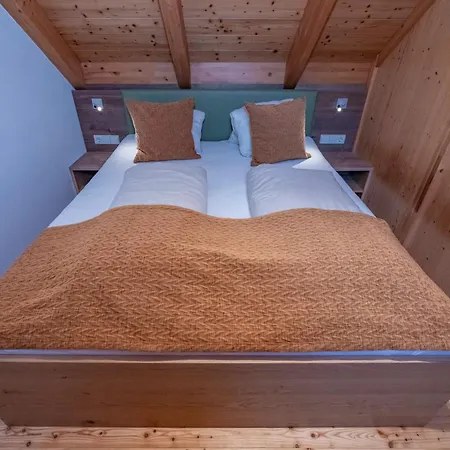 Hotel Nawu Apartments 4*