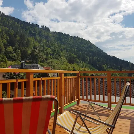 Nawu Apartments 4*
