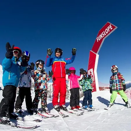 Nawu Apartments & Restaurant 4* Hermagor-Pressegger See