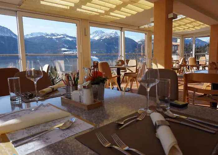 Nawu & Restaurant Otel 4*