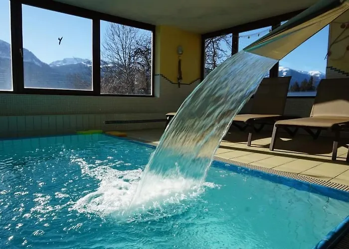 Nawu & Restaurant 酒店 4*