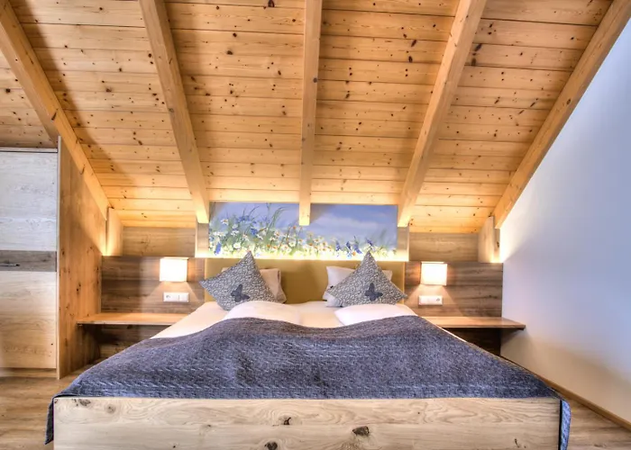 Nawu & Restaurant 4* Hermagor-Pressegger See