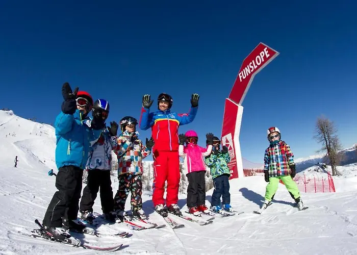 Nawu & Restaurant 4* Hermagor-Pressegger See