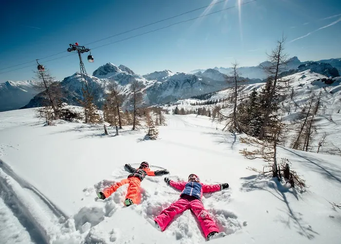 Otel Nawu & Restaurant Hermagor-Pressegger See