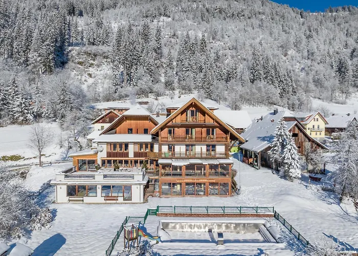 Nawu & Restaurant Otel Hermagor-Pressegger See